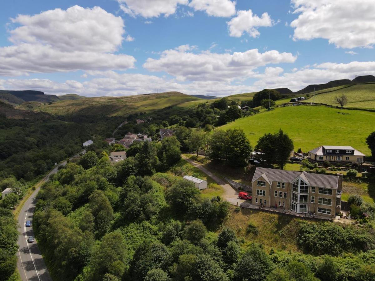 Rowan House Bed Breakfast Main House & Self Contained Self Catering Apartment Cymmer Exterior foto