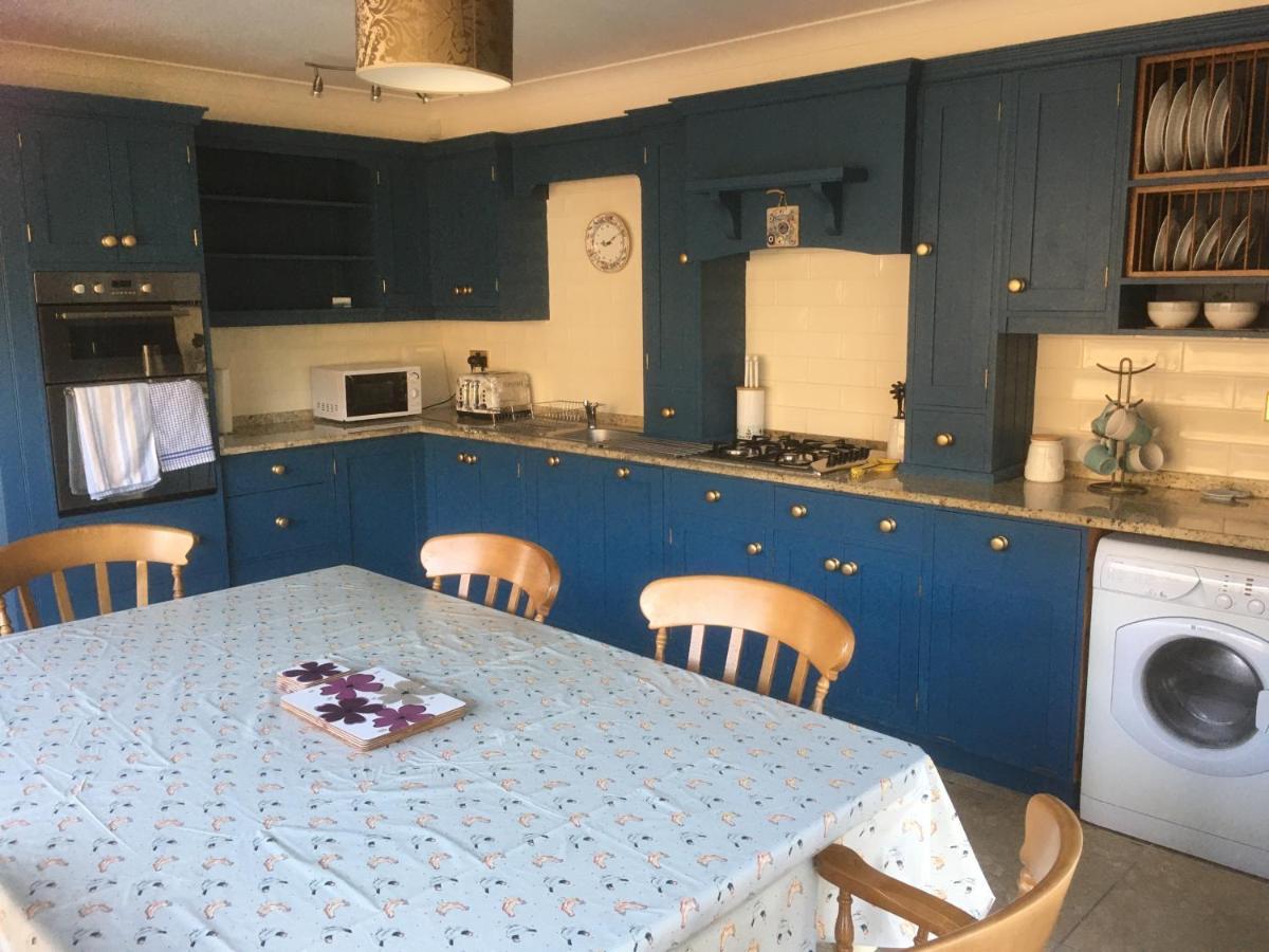Rowan House Bed Breakfast Main House & Self Contained Self Catering Apartment Cymmer Exterior foto